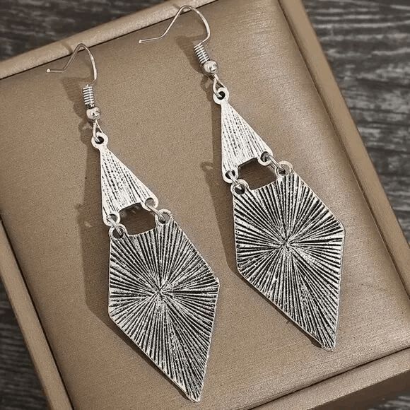 Western Boho Red Buffalo Turquoise Dangle Earrings - Picture 3 of 4